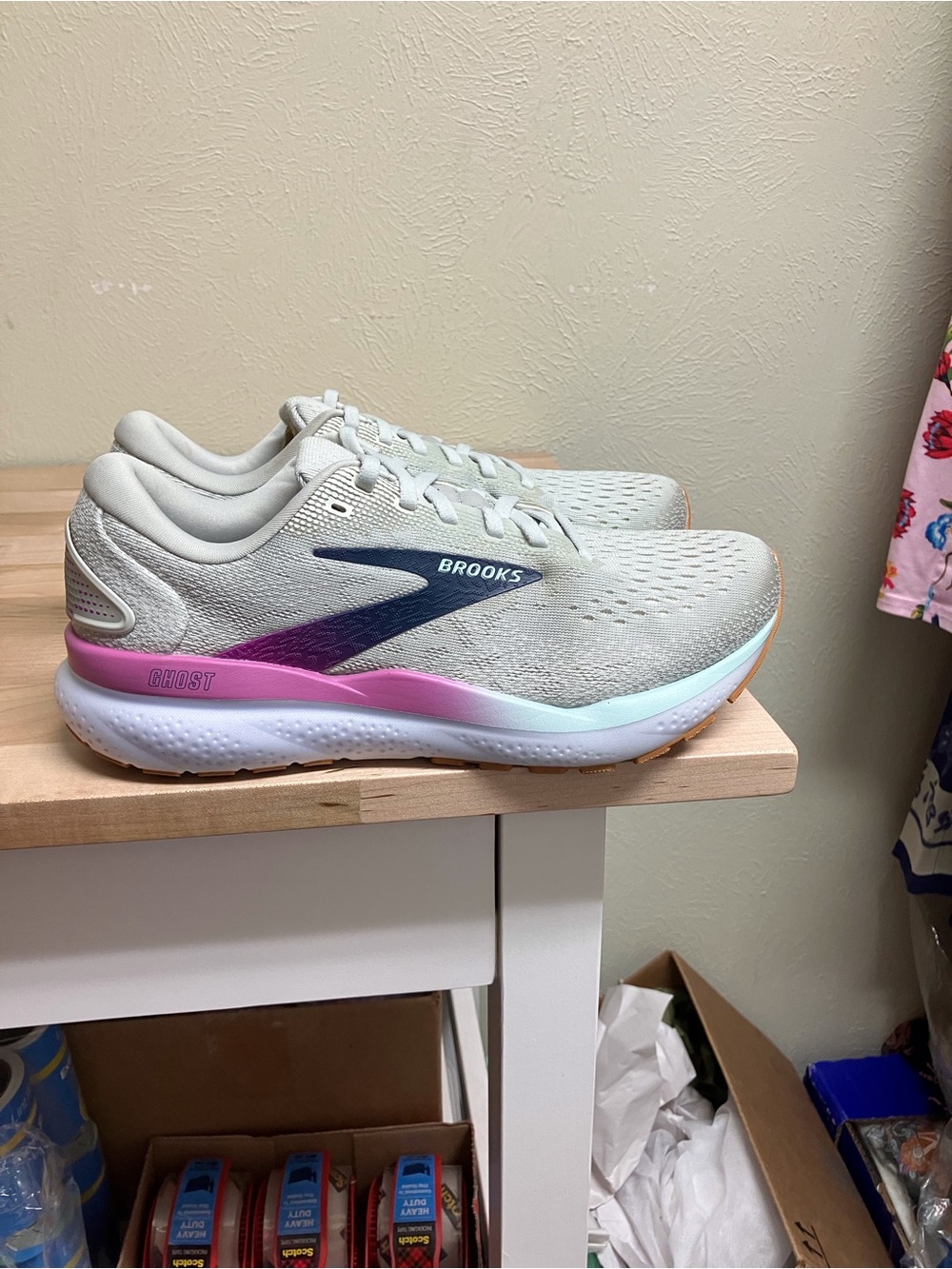Brooks Ghost 16 Women's Running Shoes - Light Gray with Pink and Blue Accents